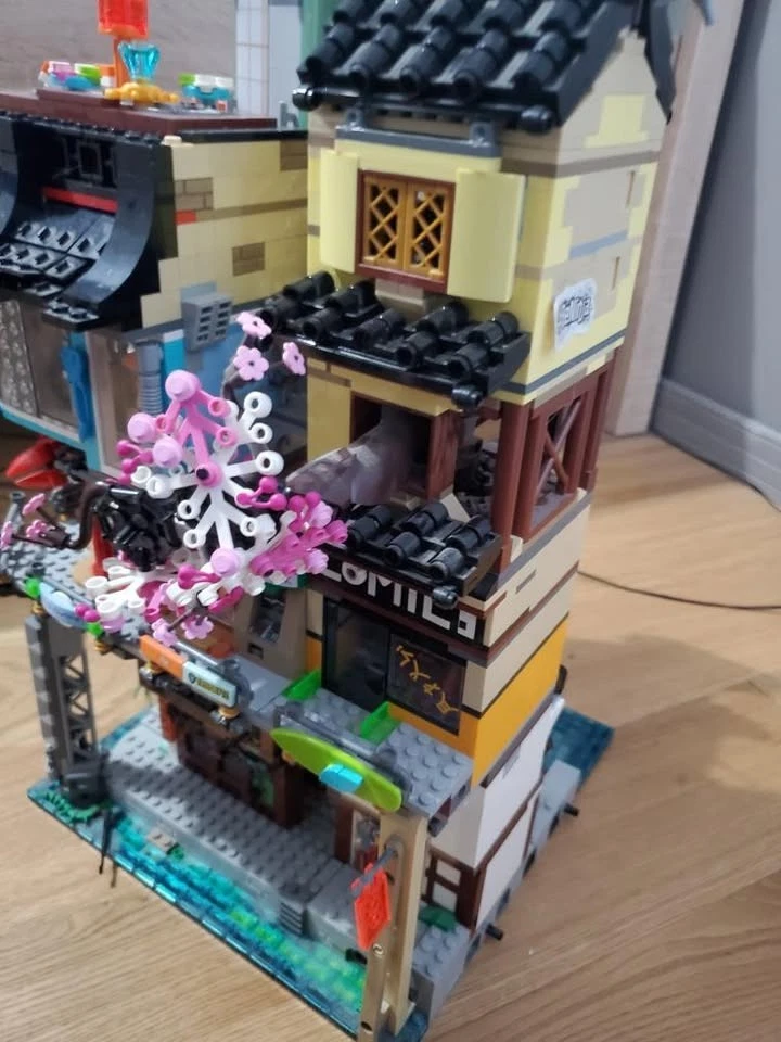 LEGO 70620 NINJAGO City, photo 2 sur 5