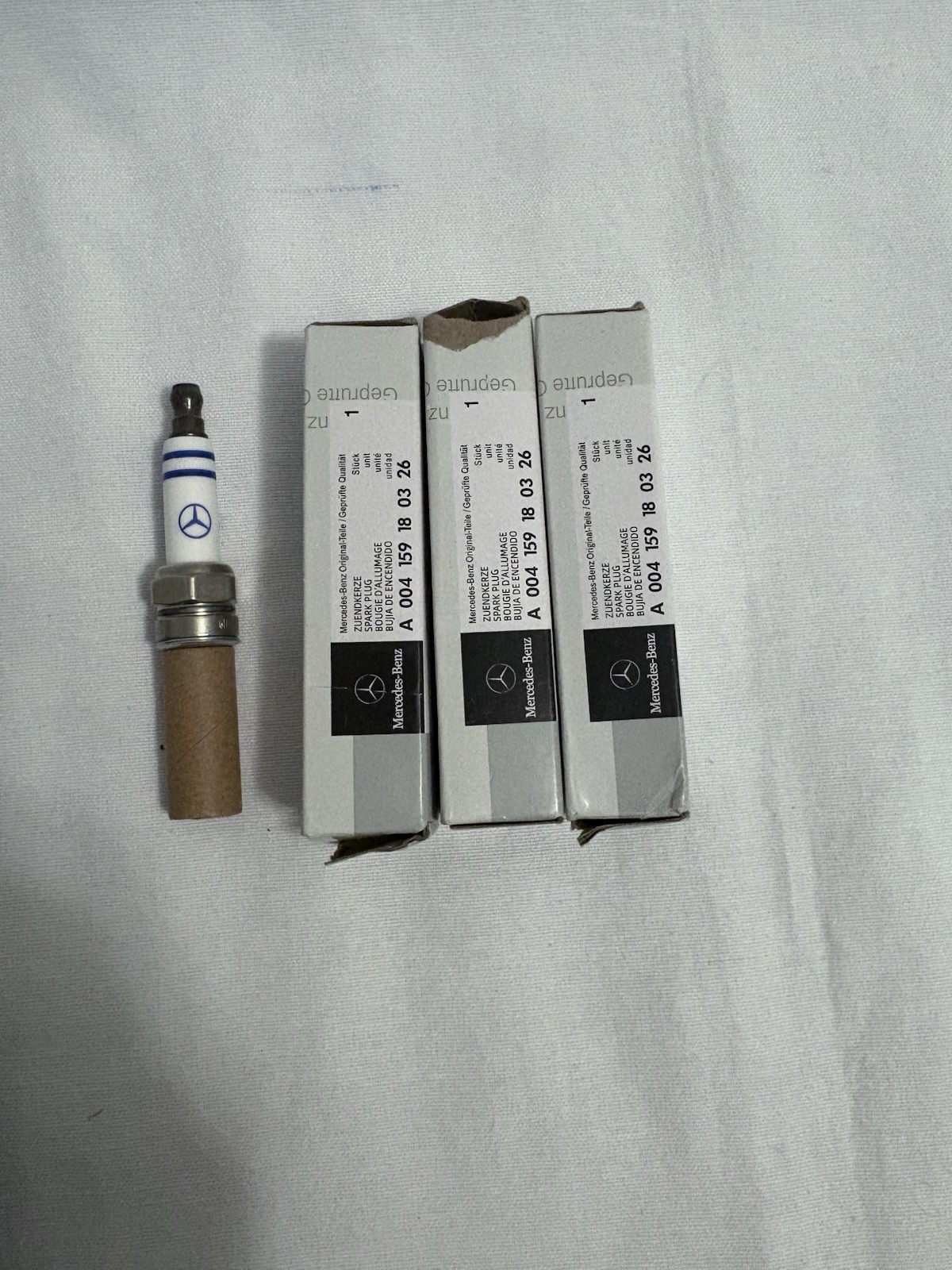 Mercedes-Benz Bosch Spark Plugs Set of 4 Part# A 004 159 18 03 26 New In Pkg