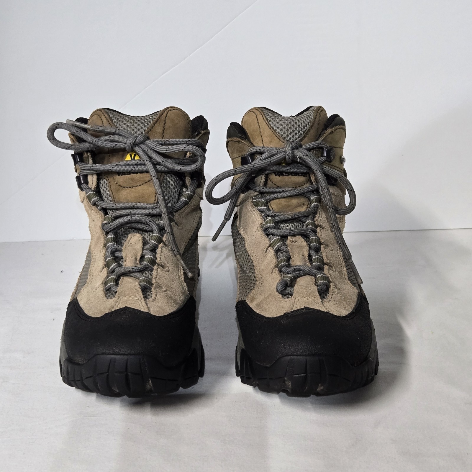 vasque hiking boots brown suede leather Lace Up size 9M-image