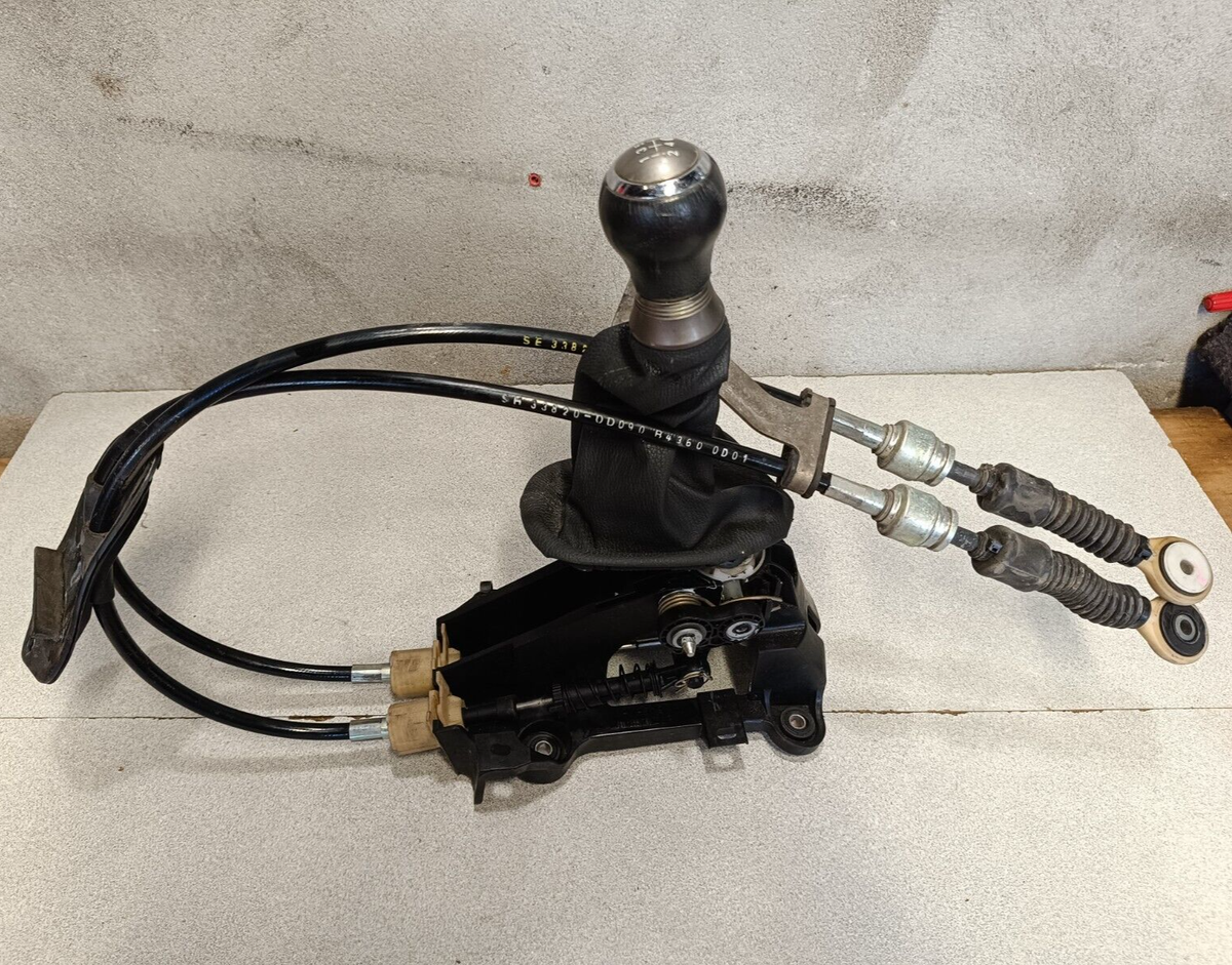 Levier De Vitesses D'occasion Pour Toyota Carina E (1993-1997) - Référence 33530-05020 - État Fonctionnel