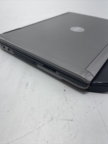 Dell Latitude D430 12" Laptop Intel Core Duo 1.33ghz No Ram NO HDD - Picture 7 of 10