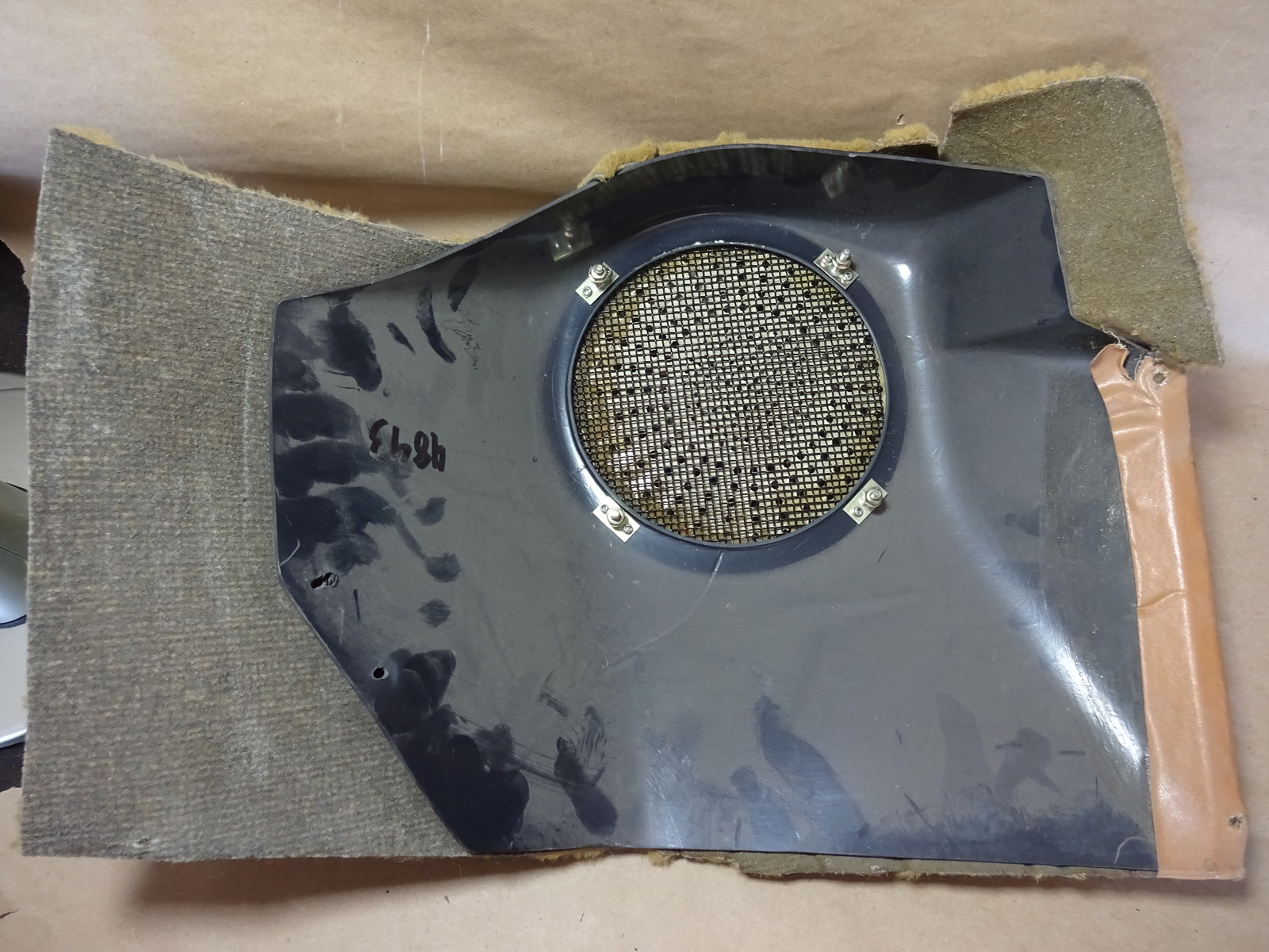 Ferrari Testarossa - Left LH Door Speaker Cover Carpet  61550700