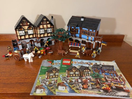 LEGO Castle: Fantasy Era: Medieval Market Village, 10193 - Complete