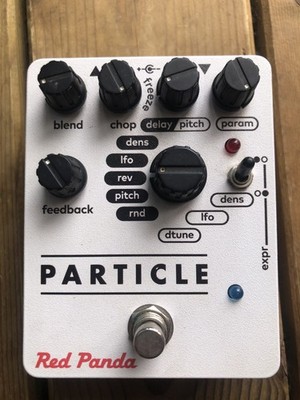 Red Panda Particle Granular Delay Pitch-Shifting Pedal