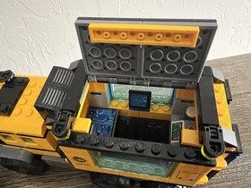 LEGO City Jungle Mobile Lab (60160) & Halftrack Mission (60159) - Incomplete