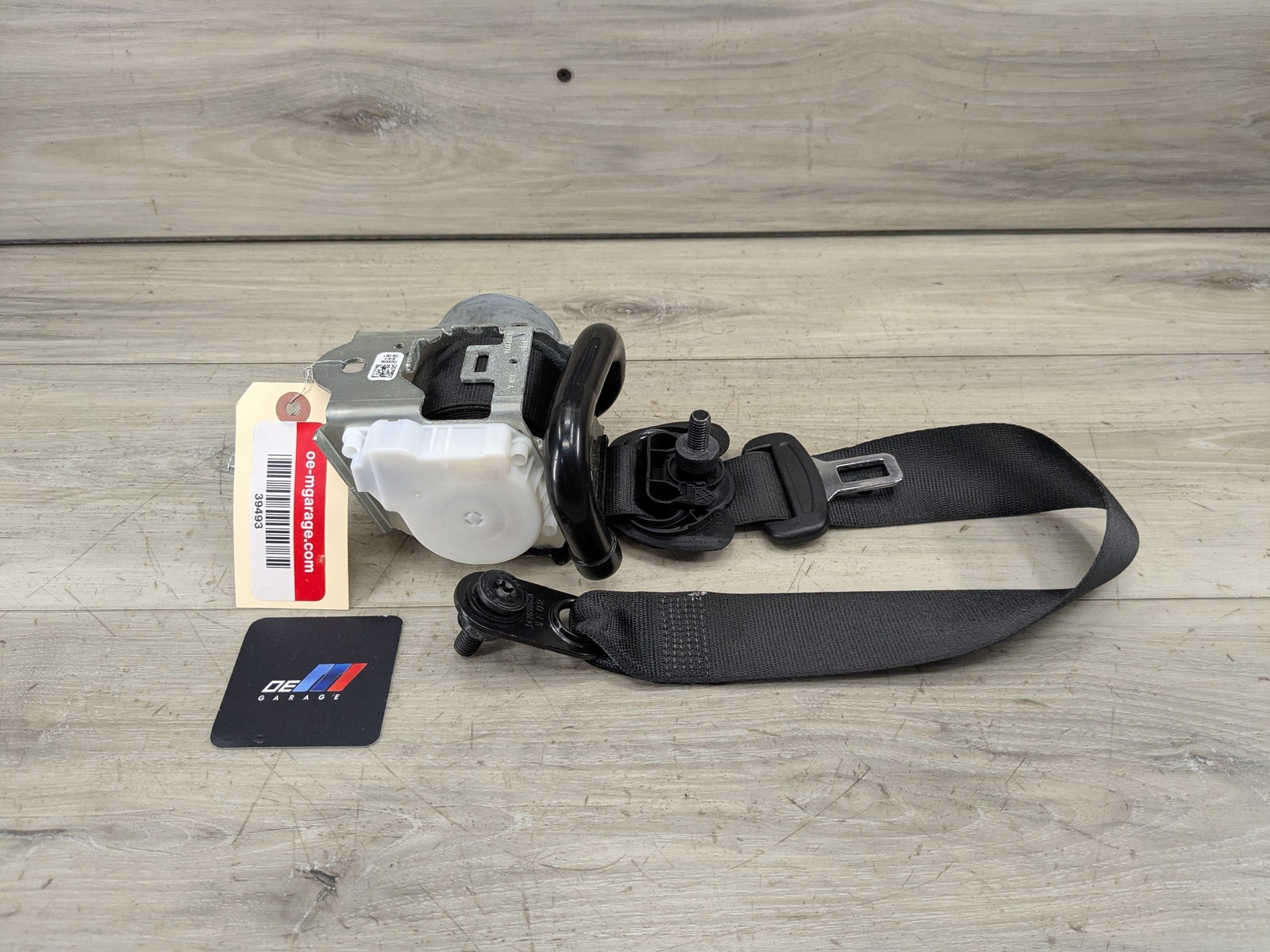 19-25 OEM BMW F95 G05 X5 X5M REAR Right Passenger 2nd Row Seat Belt Retractor