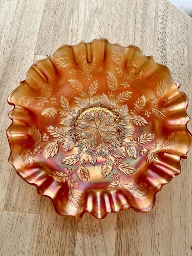VINTAGE FENTON MARIGOLD CARNIVAL GLASS HOLLY PATTERN RUFFLED BOWL 8”