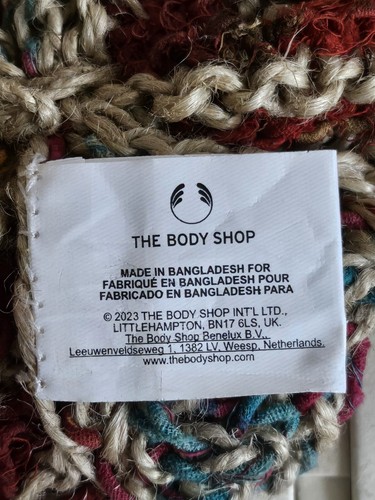 Lovely New The Body Shop Washable Reusable Hanging Shower Scrub Body Exfoliator - Picture 3 of 3