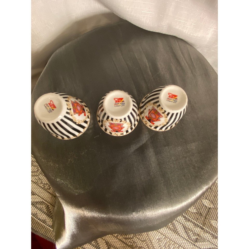 Set of 2 Saki Tea Cups by Jewel World Blk Whi stripe w Red Asian robe