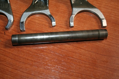 1986 Honda ATC 200X Gear Shift Forks Assembly OEM TR200 200SX OEM 86 D - Picture 3 of 6