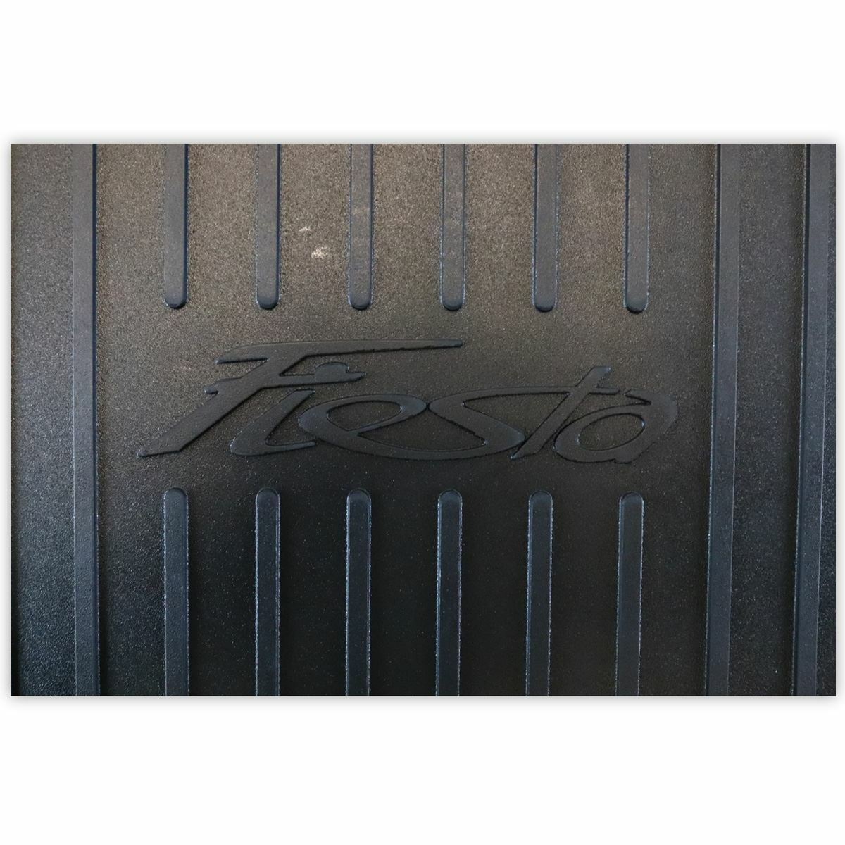 Genuine Ford Fiesta Mk7 Front Rubber Contoured Car Floor Mats 20122019
