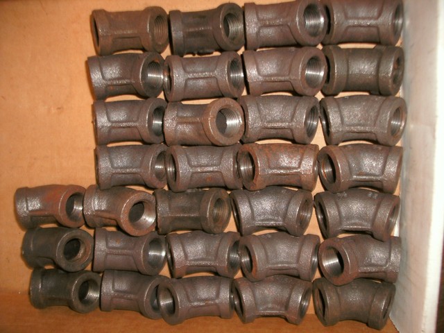 LOT OF 31 3 8 45 DEGREE ELBOW BLACK MALLEABLE IRON FNPT EBay