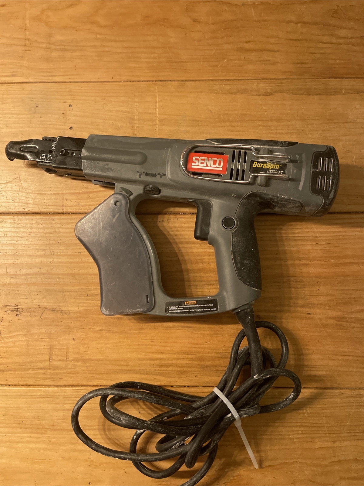 Senco DuraSpin Collated Auto Feed Screw Gun Driver (Model DS200AC