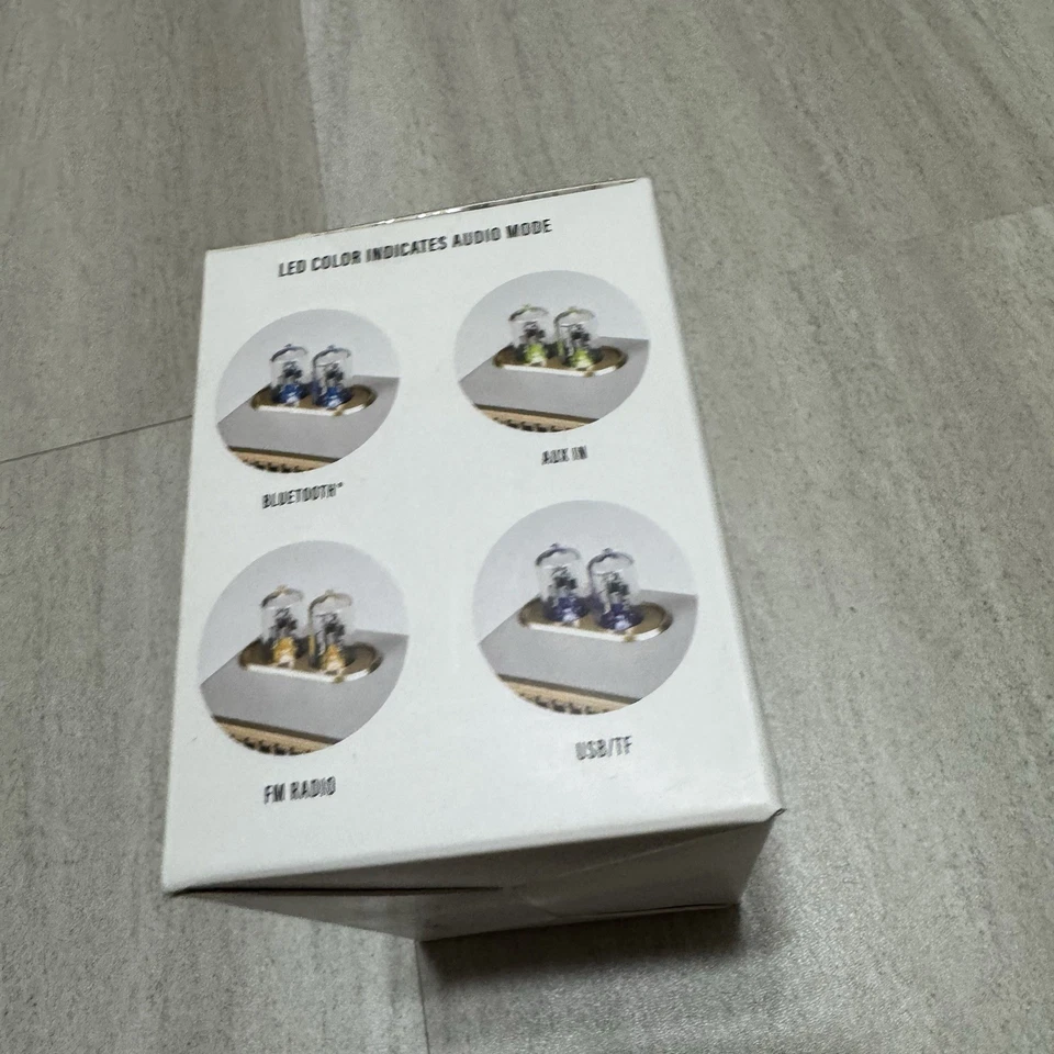 Crosley CR3043A-WS Milton Portable Rechargeable FM Radio Bluetooth-White Sand - Image 4 of 4