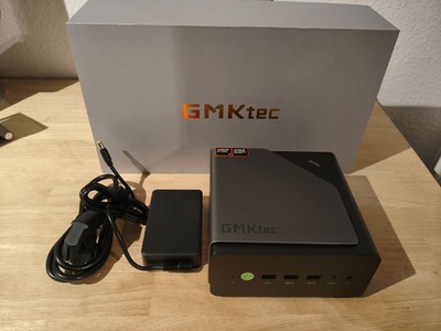 GMKtec K12 Mini PC AMD Ryzen 7 H255 Oculink 8C/16T 780M 2,5G-LAN Triple M.2 USB4
