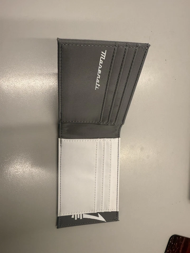 Maserati Grey waterproof wallet — 第 2/4 张图片