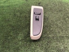 Chevrolet Tahoe 2003 Electric window control switch 15D42401R TRP35803