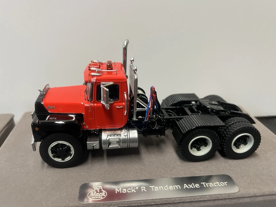 2-EACH Mack R600 Tractors in Red/Black HHR 1:50 Scale - Image 3 of 3