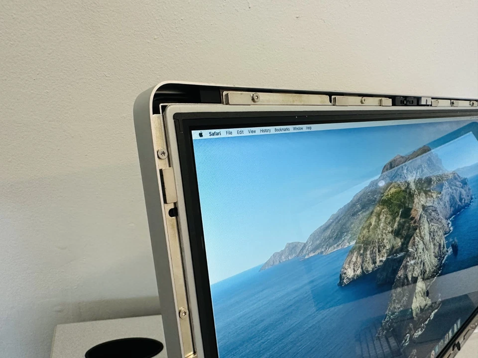 Apple 27-inch LED Cinema Display | Model A1316 | No Front Glass Panel - Image 2 of 4