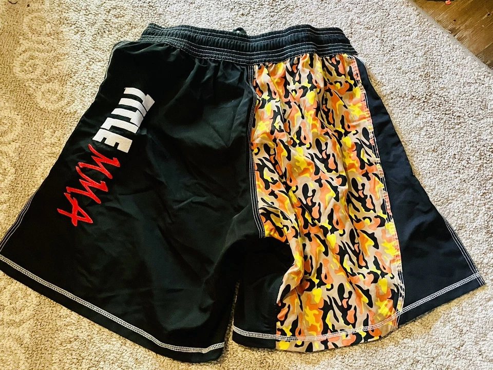 Title MMA Trunks Shorts Men's Size Medium M Bright Camo Red Black White MMA - Image 4 of 4