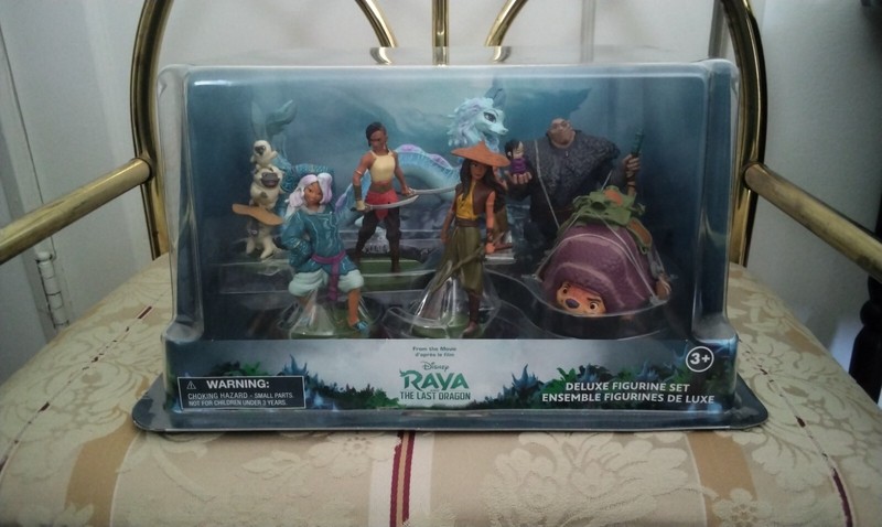 Disney Raya And The Last Dragon Deluxe Figurine Set - New And Sealed Box