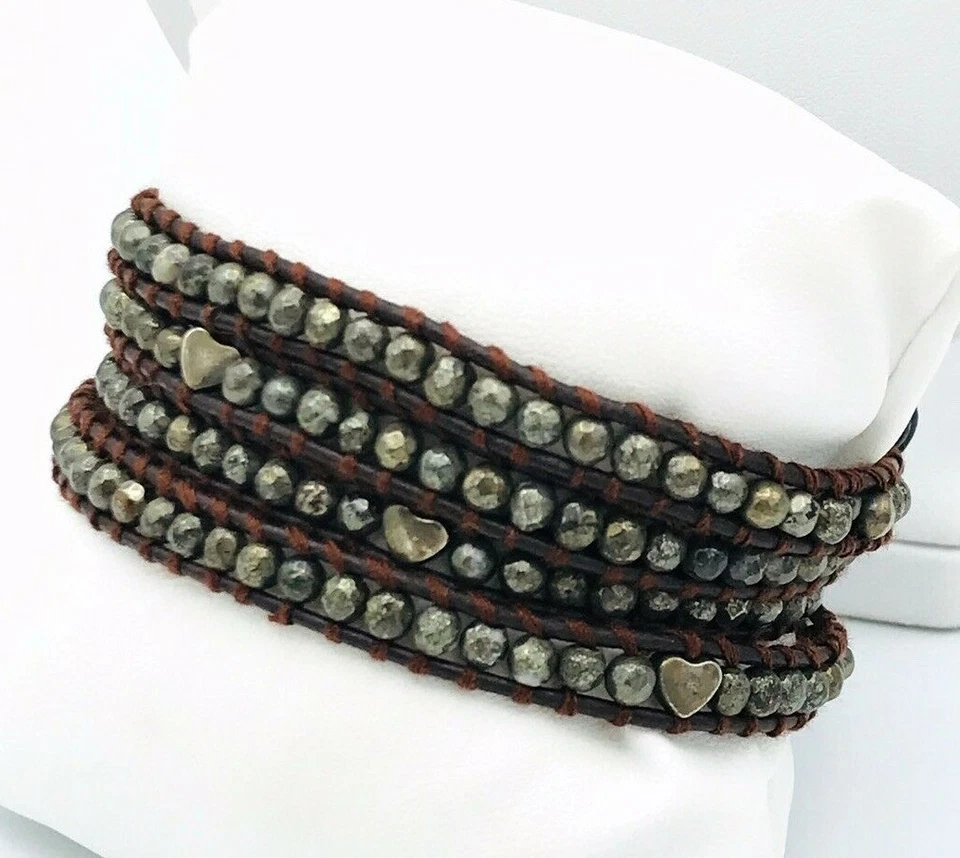 Pulsera envolvente de cuero marrón corazón pirita plateada  Foto 2 de 4
