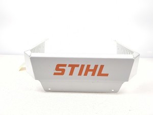 19-24 Stihl Rz 142 Zero Turn Mower Rear Engine Guard Motor Block Complete