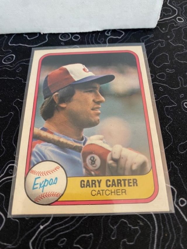 1981 Fleer - Gary Carter #142 - FREE SHIPPING