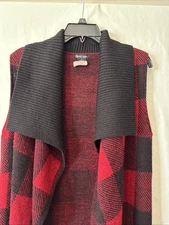 Womens 100% Wool Shawl Cowl Collar Open Vest M Check Plaid Red Black