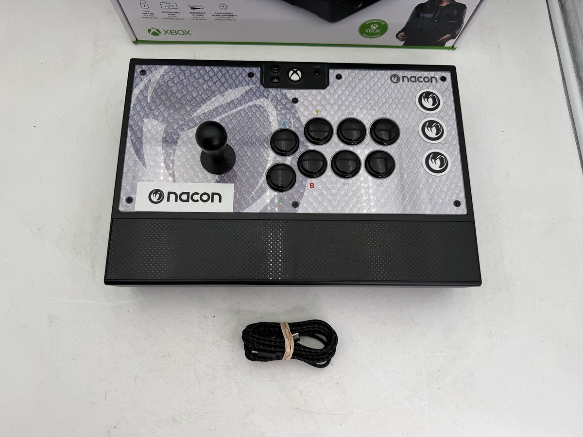 Nacon Daija Arcade Stick For XBox And PC Black W/Cable Box & Extra