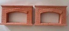 Dolls House 2 X Pinkish/Brick Colour Fireplaces 1:24 Scale Miniature Furniture 