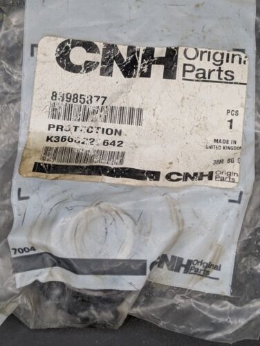 <!--F#f_0-->NOS SEALED K3660229642 Shift Lever Shield Fits New Holland