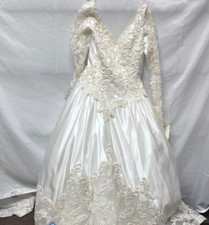 Original Gloria Vanderbilt White Satin Beaded Long Sleeve Wedding Dress Size 6