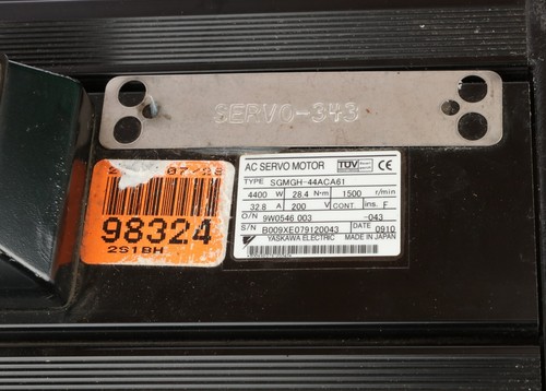 Yaskawa SGMGH-44ACA61 AC Servo Motor, 200VAC, 4.4kW, 1500RPM - Picture 4 of 9