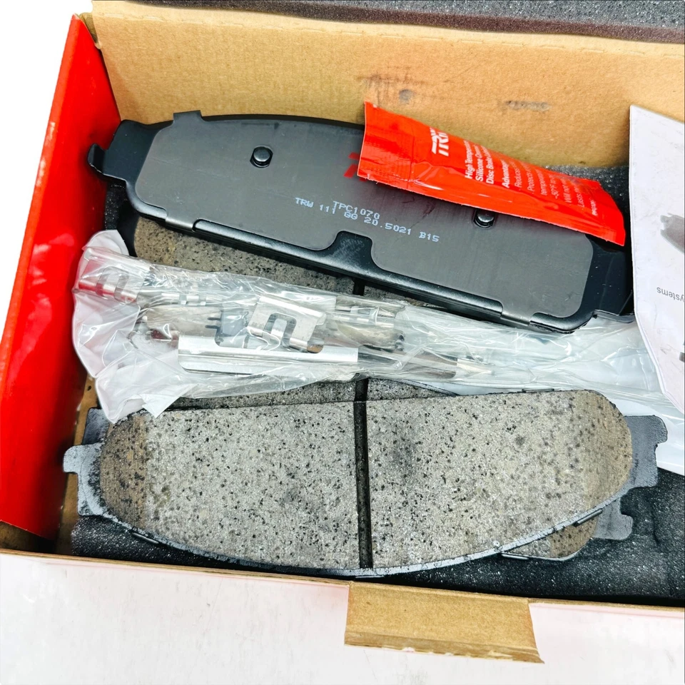 Juego de pastillas de freno de disco delanteras TRW TPC1070 para Ford Five Hundred Freestyle y Taurus Foto 3 de 4