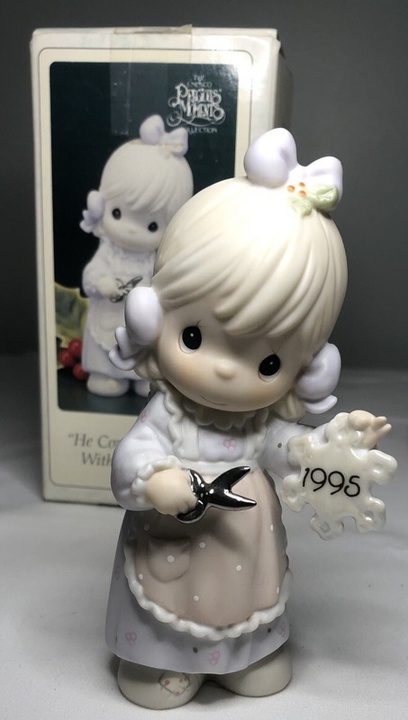 Precious Moments He Covers The Earth With His Beauty 1995 Figurine.