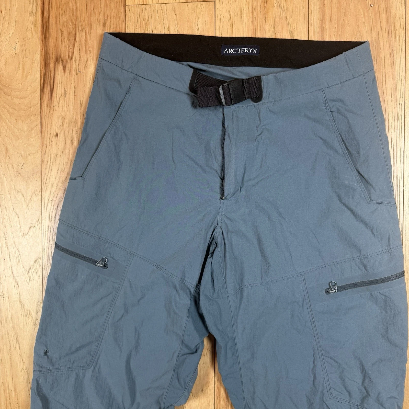 VTG Arc'teryx Mens 30 Hiking Pants Nylon Belted Soft Shell Blue Outdoor Trail
