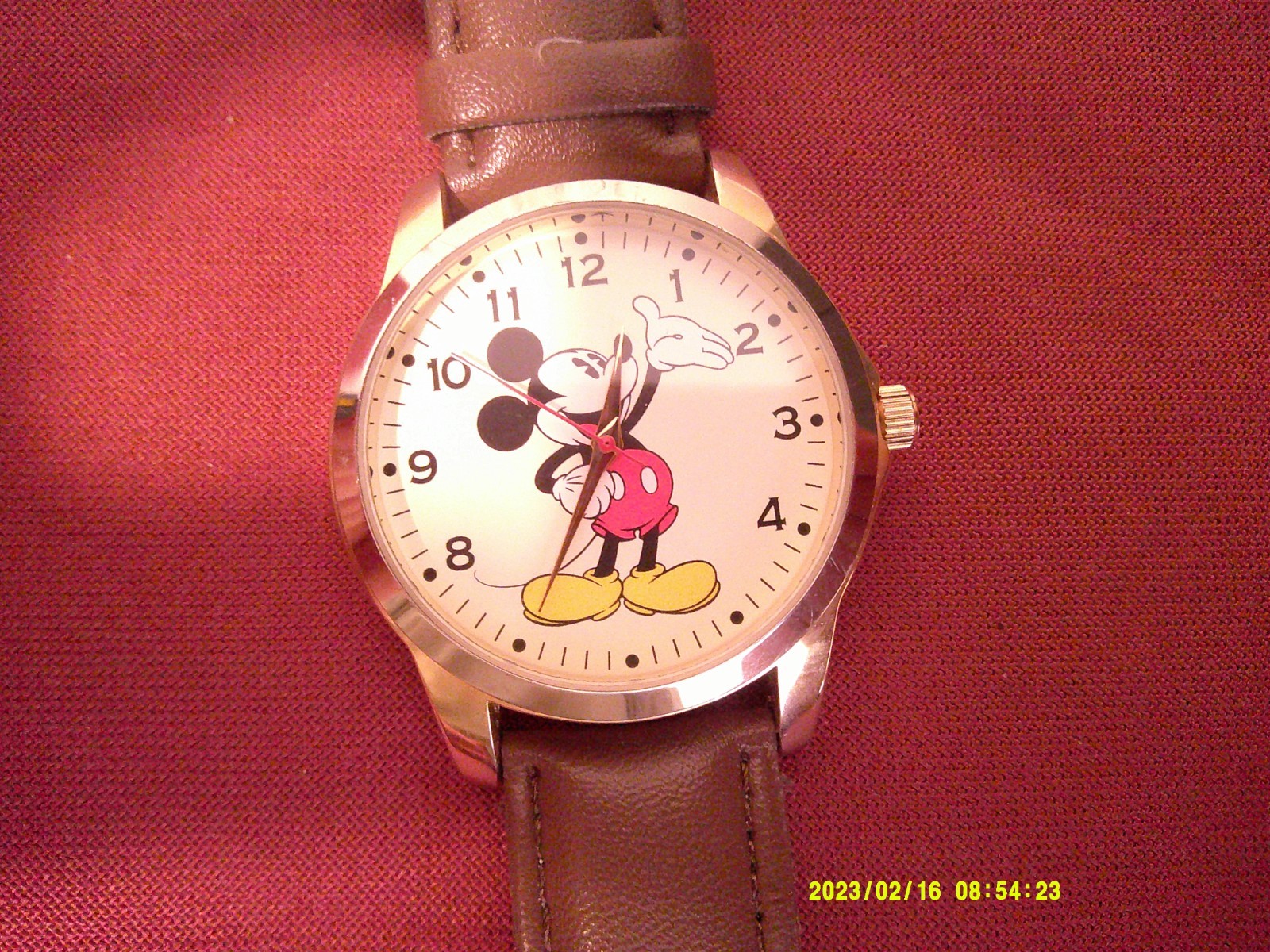 Disney MZB Man's Silver Tone Mickey Mouse Large Watch MCK837 Brown Faux Leather