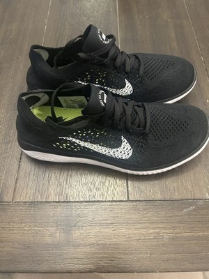 Nike Free RN Flyknit Black/White FlyKnit Lace-Up Low Top Sneakers