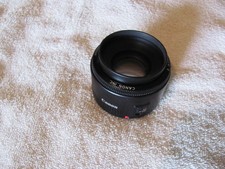 Canon EF 50mm 1:1.8 II Camera Lens 52mm 0.45m/1.5ft LN