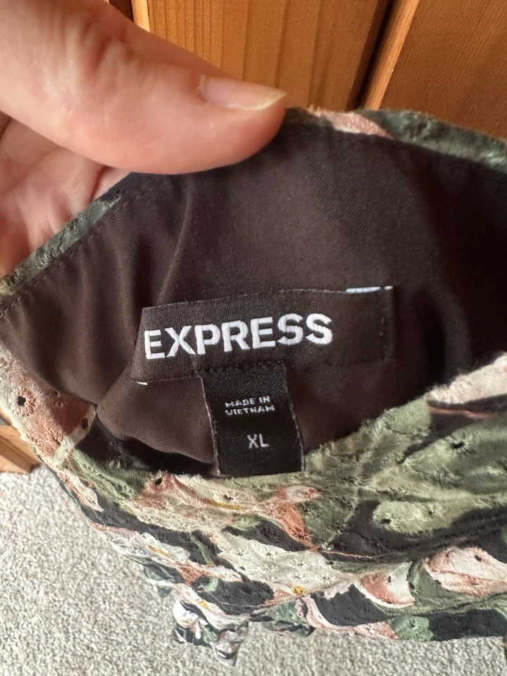 EXPRESS цветочный печать отверстие v-образным вырезом галстук талии ярусный трапеции платье - SZ XL - Изображение 4 из 4