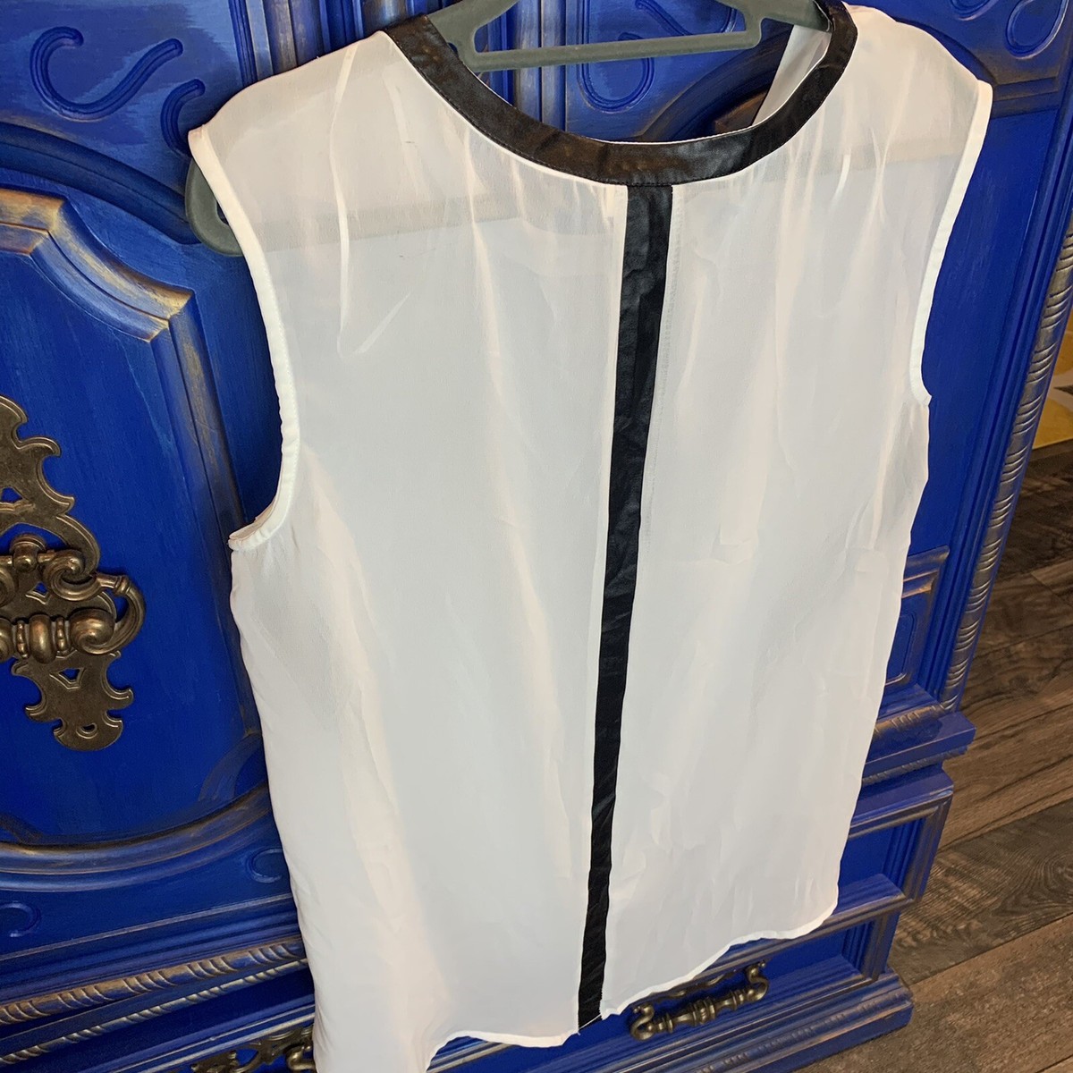 Elle | Tops | Nwt Elle Sleeveless Blouse S