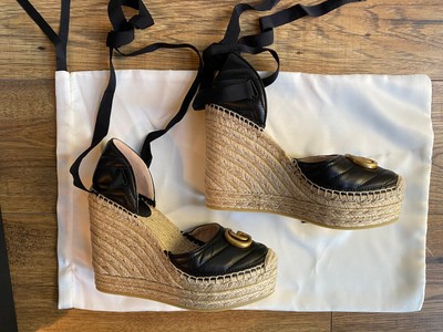 GUCCI GG-Embossed Leather Espadrille Sandals in WHITE | endource