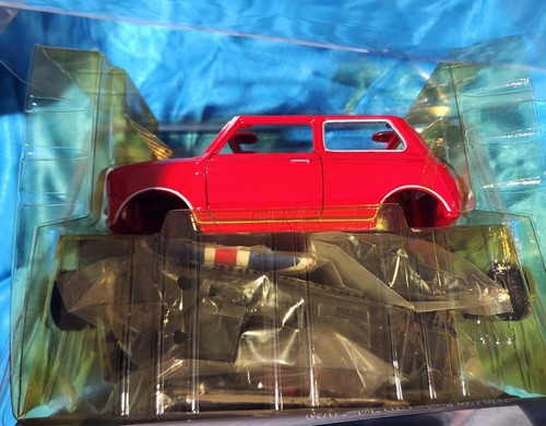 Testors Hot Metal Mini Cooper Lincoln Mint 1/18 diecast model kit new - Picture 2 of 5