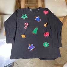 Vintage Christmas Holiday Crewneck Sweatshirt Gingerbread Candy Macao M/M