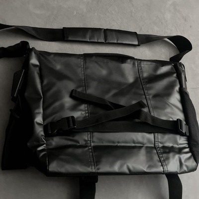 Old Gap Messenger Bag Model 00S Y2K Tech Black 14.6 x 18.5 x Old Gap Messenger Bag Model 00S Y2K Tech Black 14.6 x 18.5 x