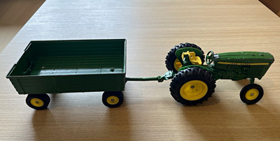 ERTL  1:16 Vintage John Deere Traktor mit Anhänger Set Nr. 0296 -70er/80er Jahre