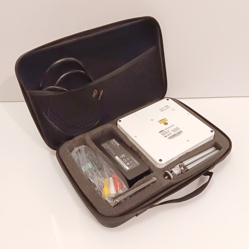 AAXA Pico M5 Mini-Projector -NEW bundled with travel case includes BATTERY! - Picture 5 of 14