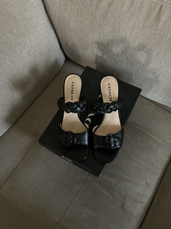 New Coach Women Mollie Leather Sandals in Color Black, Size 10