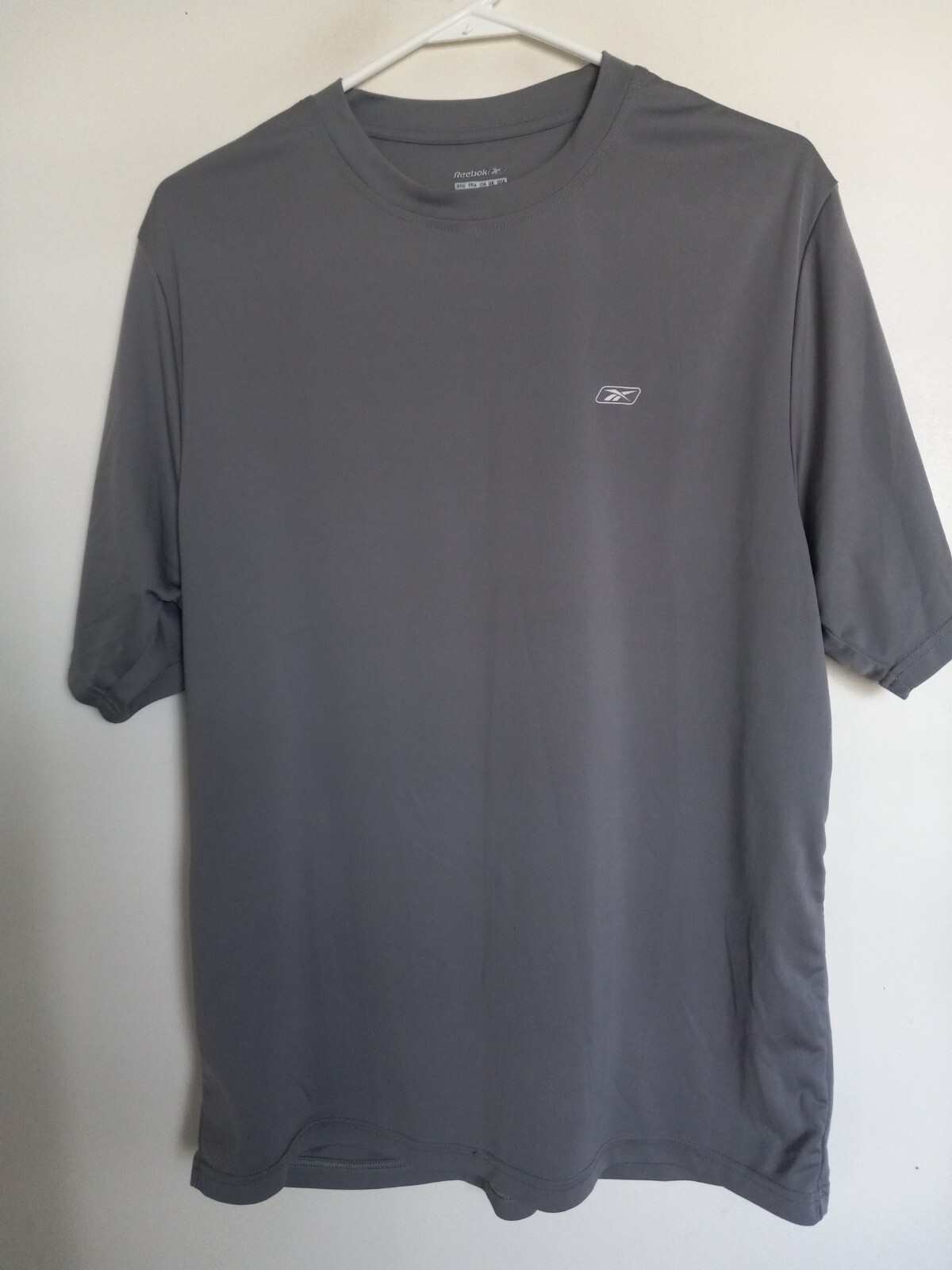 Reebok Play Dry Short Sleeve Crew Neck  Gray  Shirt Active Top Men's size L